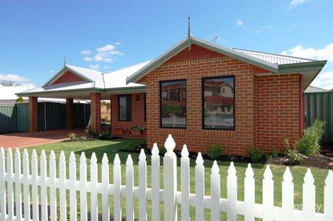 37 River Bank Bvd, South Guildford, WA 6055