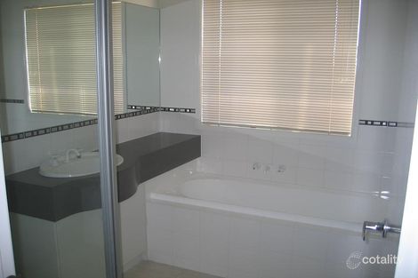 Property photo of 12 Fuchsia Crescent Point Cook VIC 3030