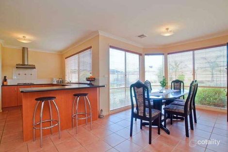 Property photo of 43 Sunningdale Crescent Cranbourne VIC 3977