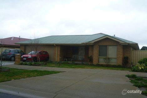 Property photo of 60 Cottage Crescent Kilmore VIC 3764
