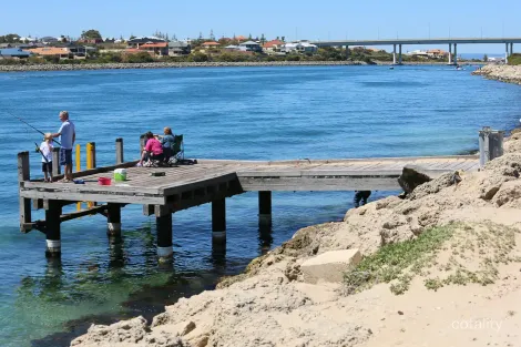 Property photo of 65 Arrowsmith Avenue Dawesville WA 6211