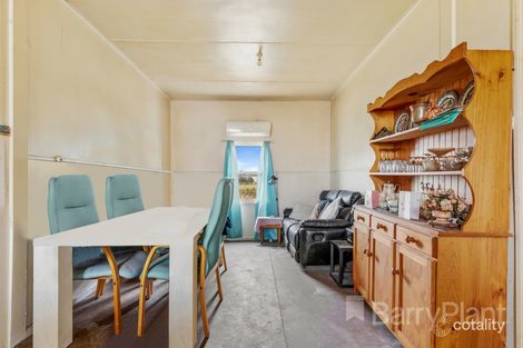 Property photo of 14 Burke Street Beaufort VIC 3373