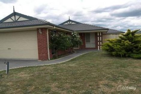 49 Edgbaston Cct, Berwick, VIC 3806