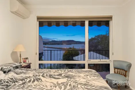 Property photo of 21 Lake Vue Parade Midway Point TAS 7171