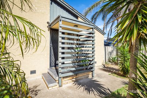 Property photo of 27 Gayundah Crescent O'Sullivan Beach SA 5166