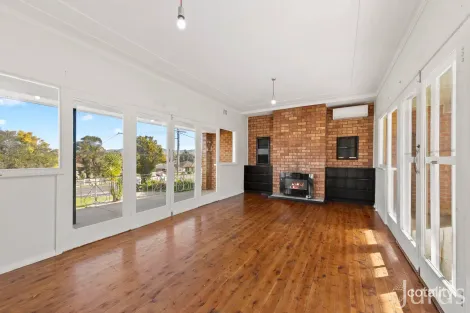 Property photo of 28 Mills Crescent Cessnock NSW 2325