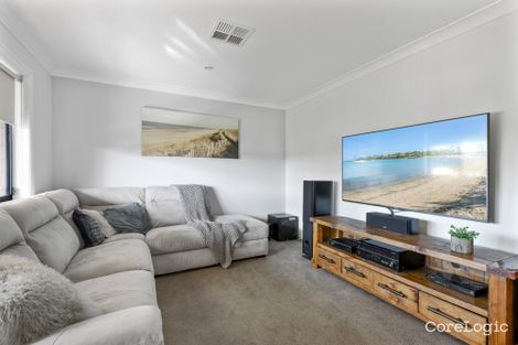 Property photo of 42 Royal Mantle Drive Ulladulla NSW 2539