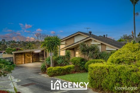 Property photo of 8 Simmonds Place Endeavour Hills VIC 3802