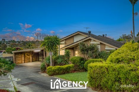 Property photo of 8 Simmonds Place Endeavour Hills VIC 3802