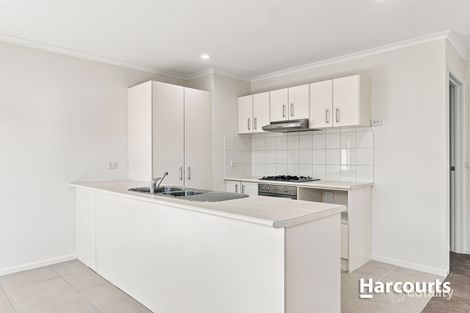 Property photo of 2/5 Norham Court Berwick VIC 3806
