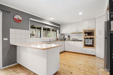 Property photo of 61 Arcadia Court Simson VIC 3465