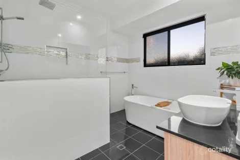 Property photo of 70 Unwin Road Redland Bay QLD 4165