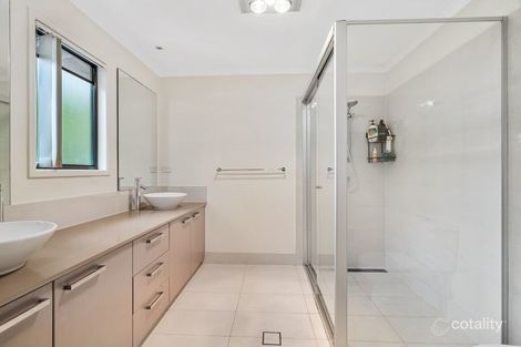 Property photo of 2/265 Cavendish Road Coorparoo QLD 4151