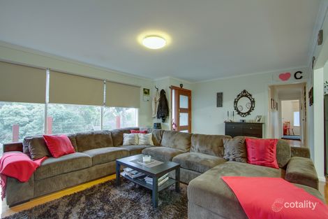 Property photo of 2 Ferres Road Emerald VIC 3782
