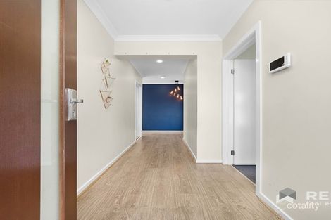 Property photo of 26 Bridport Circuit Tarneit VIC 3029