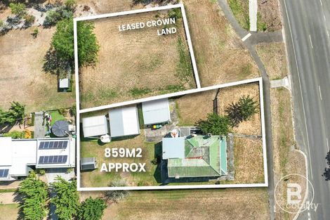 Property photo of 2 Warrenheip Street Buninyong VIC 3357