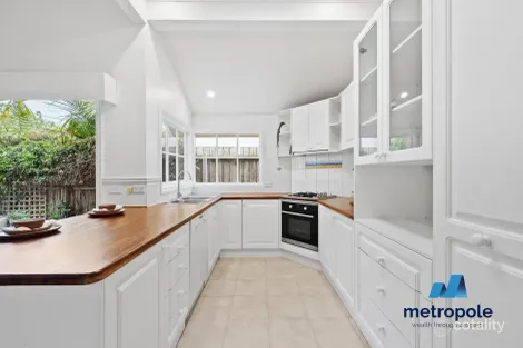 Property photo of 8 Grange Road Sandringham VIC 3191