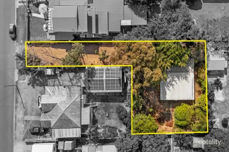 194 OAKA ST, SOUTH GLADSTONE, QLD 4680