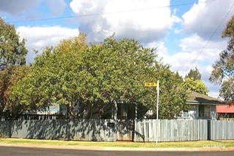 26 Hampton St, Newtown, QLD 4350