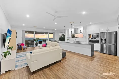 Property photo of 19 David Street Thorneside QLD 4158