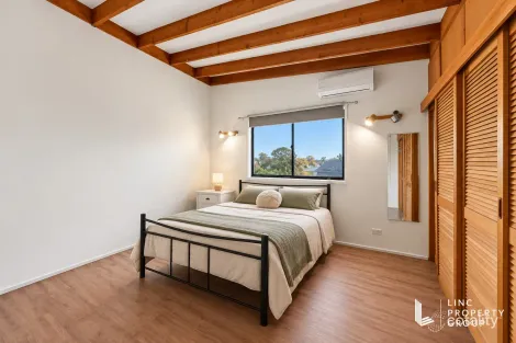 Property photo of 41 Buckley Circuit Kambah ACT 2902