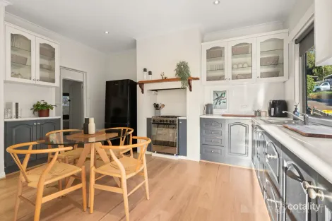 Property photo of 19 Macclesfield Road Emerald VIC 3782