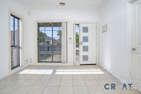 Property photo of 1/23 Doherty Street Deer Park VIC 3023