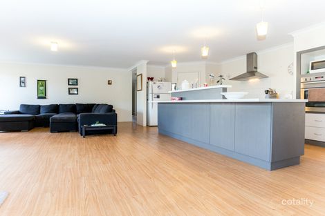 Property photo of 11 Hoskins Way Australind WA 6233