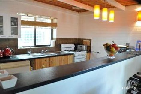 Property photo of 46 Harold Lea Way Hackham SA 5163
