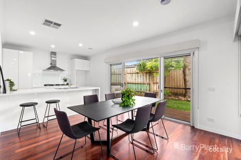 Property photo of 2/9 Lochiel Avenue Edithvale VIC 3196