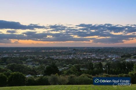 8 Panoramic Tce, Berwick, VIC 3806