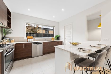 Property photo of 22 Eliburn Drive Cranbourne East VIC 3977