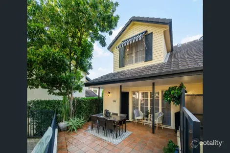 Property photo of 3/41-43 Winchester Street Southport QLD 4215