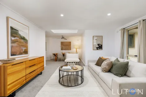 Property photo of 73 Kalgoorlie Crescent Fisher ACT 2611