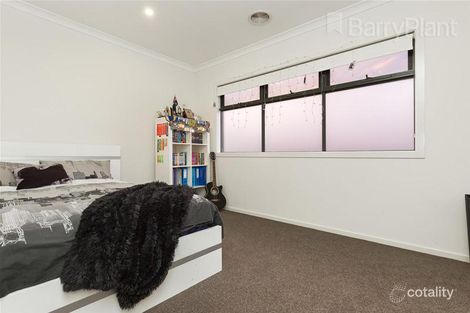 Property photo of 27 Merrimack Crescent Keysborough VIC 3173