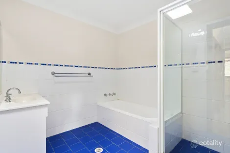 Property photo of 2/25 Robertson Street Coniston NSW 2500