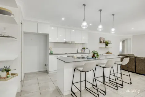 Property photo of 3 Dove Crescent Kleinton QLD 4352