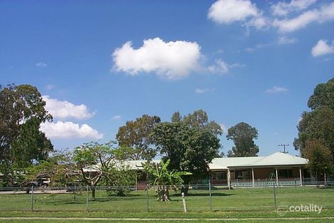 3 Crawford Rd, Wynnum West, QLD 4178