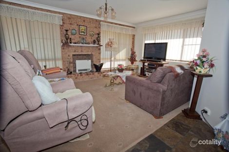 Property photo of 17 Nowra Place Kelmscott WA 6111