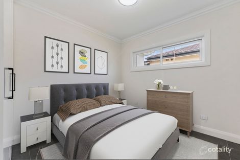 Property photo of 1/2 Magree Crescent Chipping Norton NSW 2170