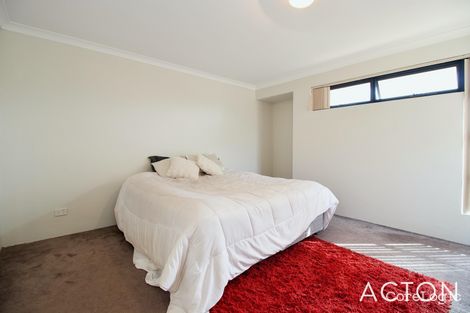 Property photo of 5 Bogue Way Port Kennedy WA 6172