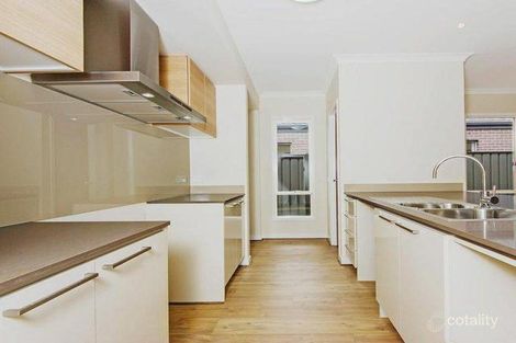Property photo of 11 Glenfern Circuit Truganina VIC 3029
