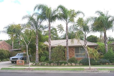 32 Yeates Cres, Meadowbrook, QLD 4131