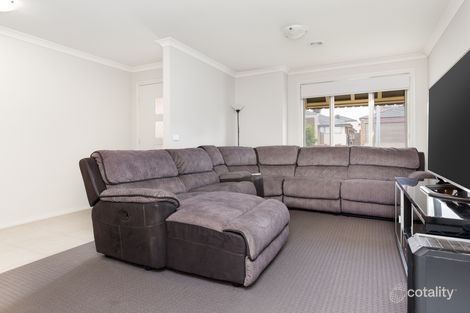 Property photo of 9 Ellaroo Circuit Clyde North VIC 3978