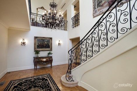 Property photo of 12 Albany Road Toorak VIC 3142