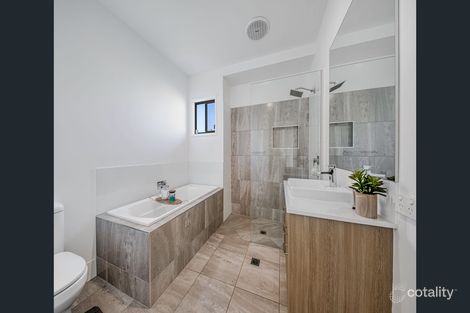 Property photo of 2 Petrie Street Baringa QLD 4551