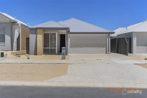 33 Kingfisher Rd, Eglinton, WA 6034