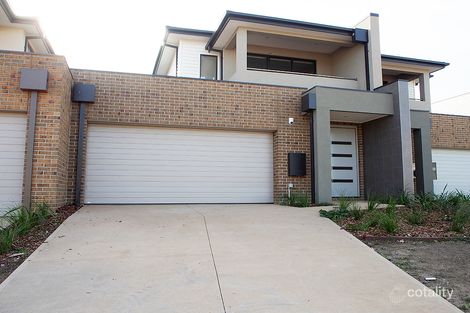 Property photo of 2/5 Greg Norman Drive Point Cook VIC 3030