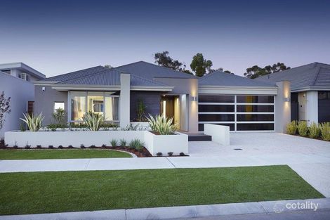 7 Leschenault Bvd, Lake Coogee, WA 6166