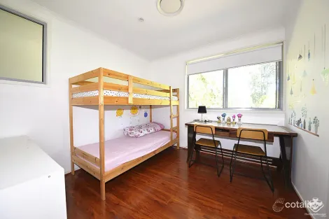 Property photo of 1/5 Sovereign Street Indooroopilly QLD 4068